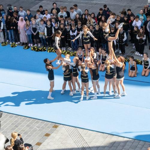 240924_flag_football_besuch_rathaus-3