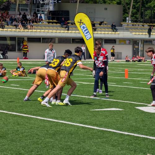 Bild zeigt Spieler am Spielfeld
