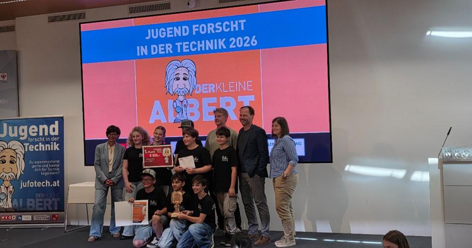 Bild zeigt die Siegerehrung